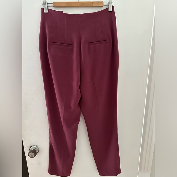 NWOT - RW&CO Raspberry Crepe Tapered Leg Pant with side detail - Picture 3 of 4
